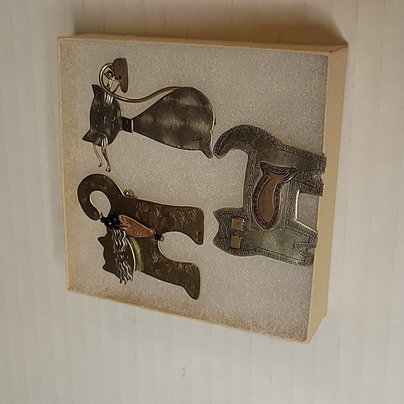 Jewelry - 3 Metallic Cat Brooches